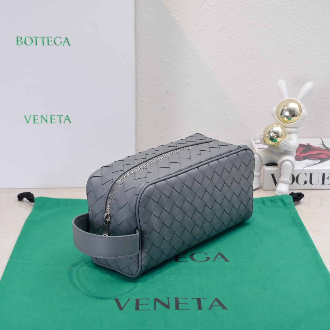 Bottega Veneta Cosmetic Bags